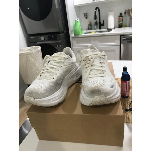 Hoka white bondi 9 sneakers *read description * - Picture 8 of 10